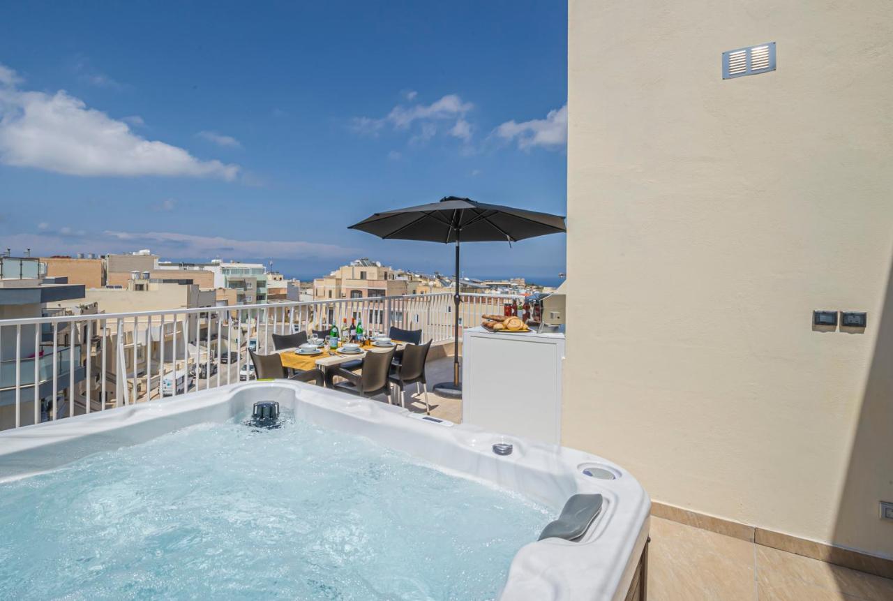 Summer Breeze Penthouse With Private Hot Tub & Terrace With Panoramic Views, By Getawaysmalta المليحة المظهر الخارجي الصورة