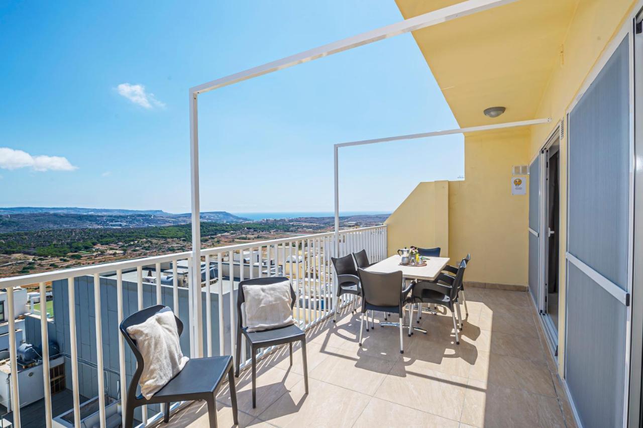 Summer Breeze Penthouse With Private Hot Tub & Terrace With Panoramic Views, By Getawaysmalta المليحة المظهر الخارجي الصورة