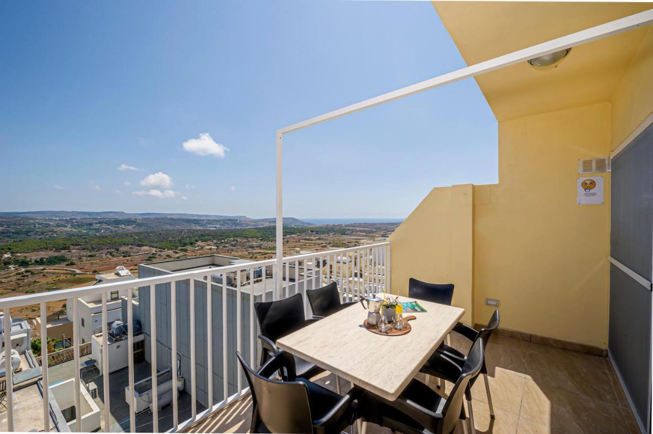 Summer Breeze Penthouse With Private Hot Tub & Terrace With Panoramic Views, By Getawaysmalta المليحة المظهر الخارجي الصورة